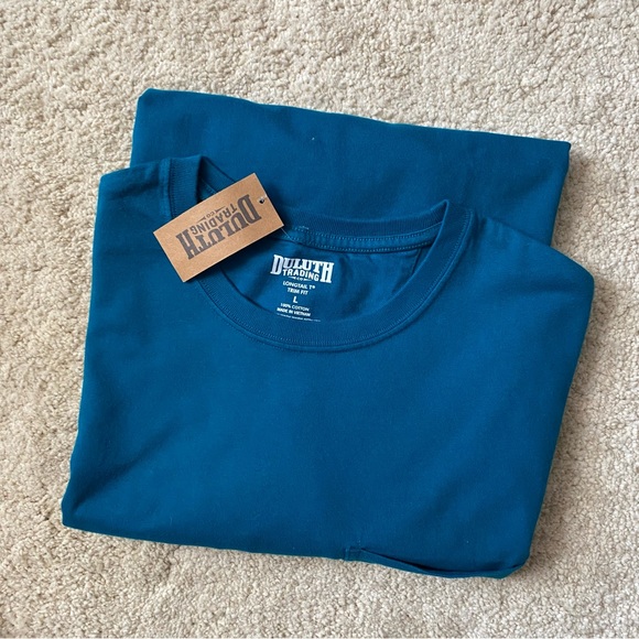 DULUTH Trading two Men’s Longtail Trim Fit T-shirts, size large - one is NWT! - Picture 3 of 6